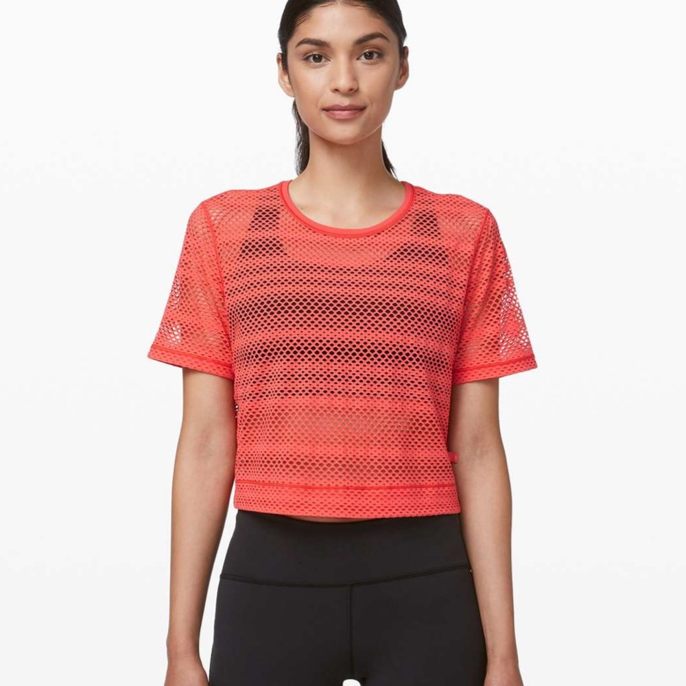 Lululemon Sweat Your Heart Out Mesh Crop Top Shirt.  Sz 6. Orange.
